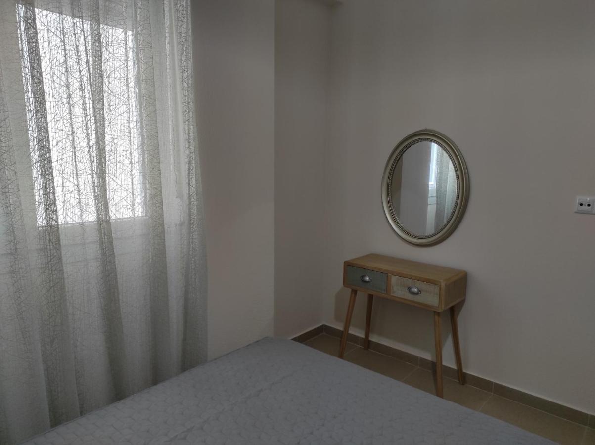 Ferienwohnung Nastazia Néa Péramos Exterior foto