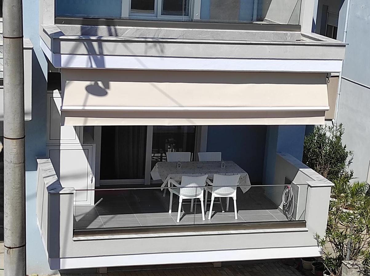 Ferienwohnung Nastazia Néa Péramos Exterior foto