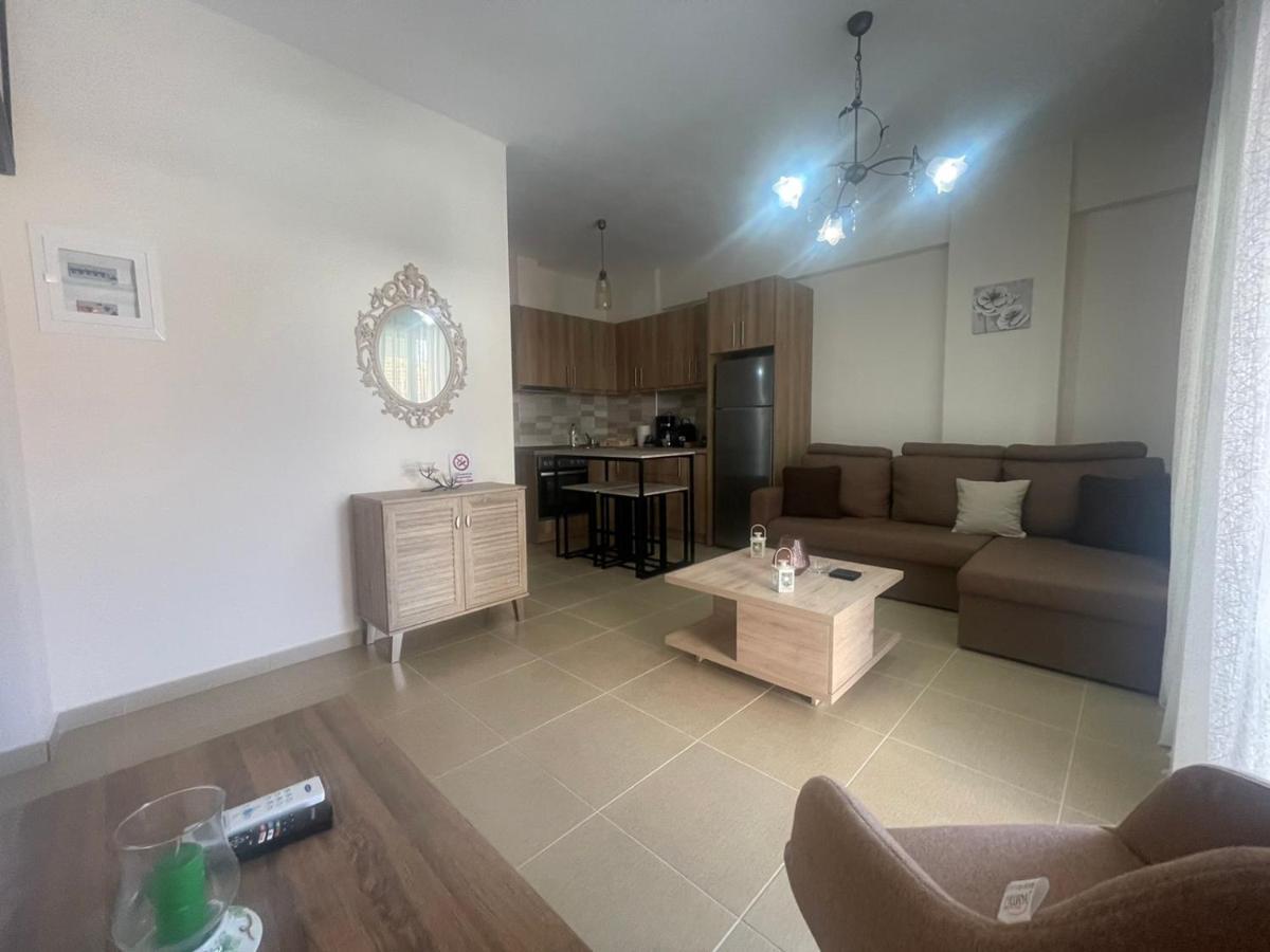 Ferienwohnung Nastazia Néa Péramos Exterior foto